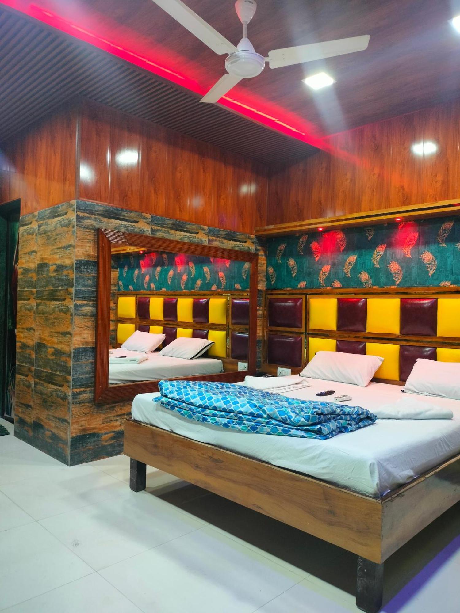 Spring Resort & Lodging Bombay Exterior foto